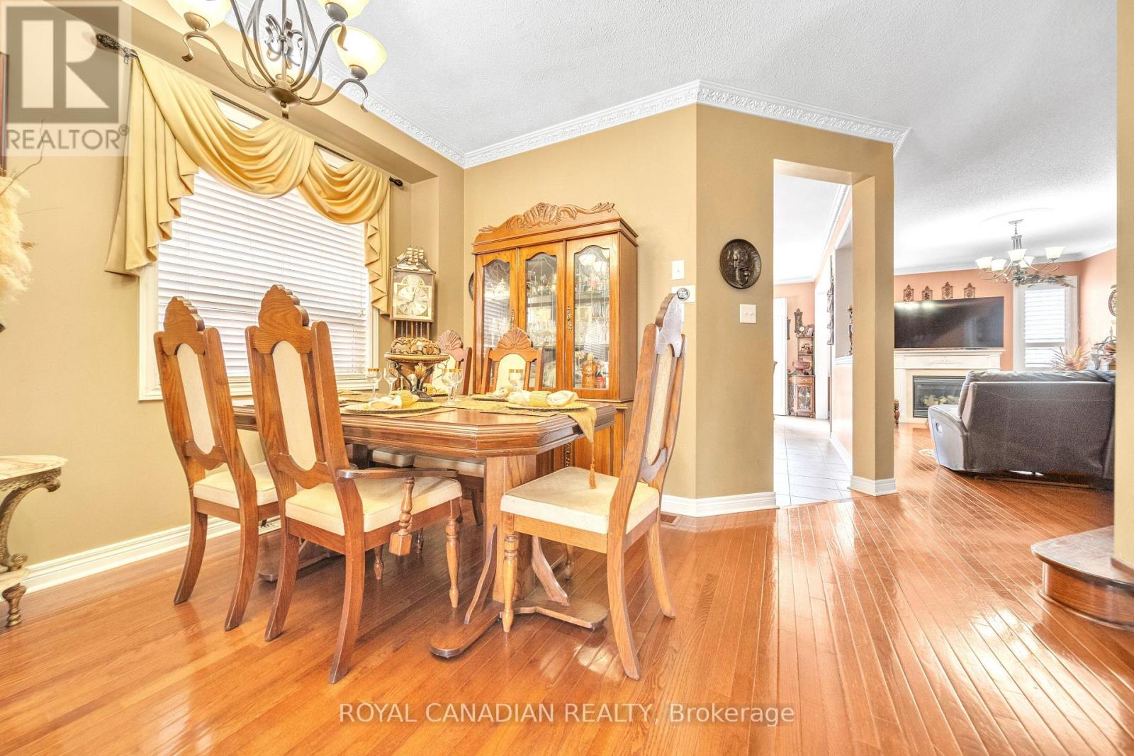 24 Powell Drive, Brampton, Ontario  L6R 0L1 - Photo 8 - W12482659