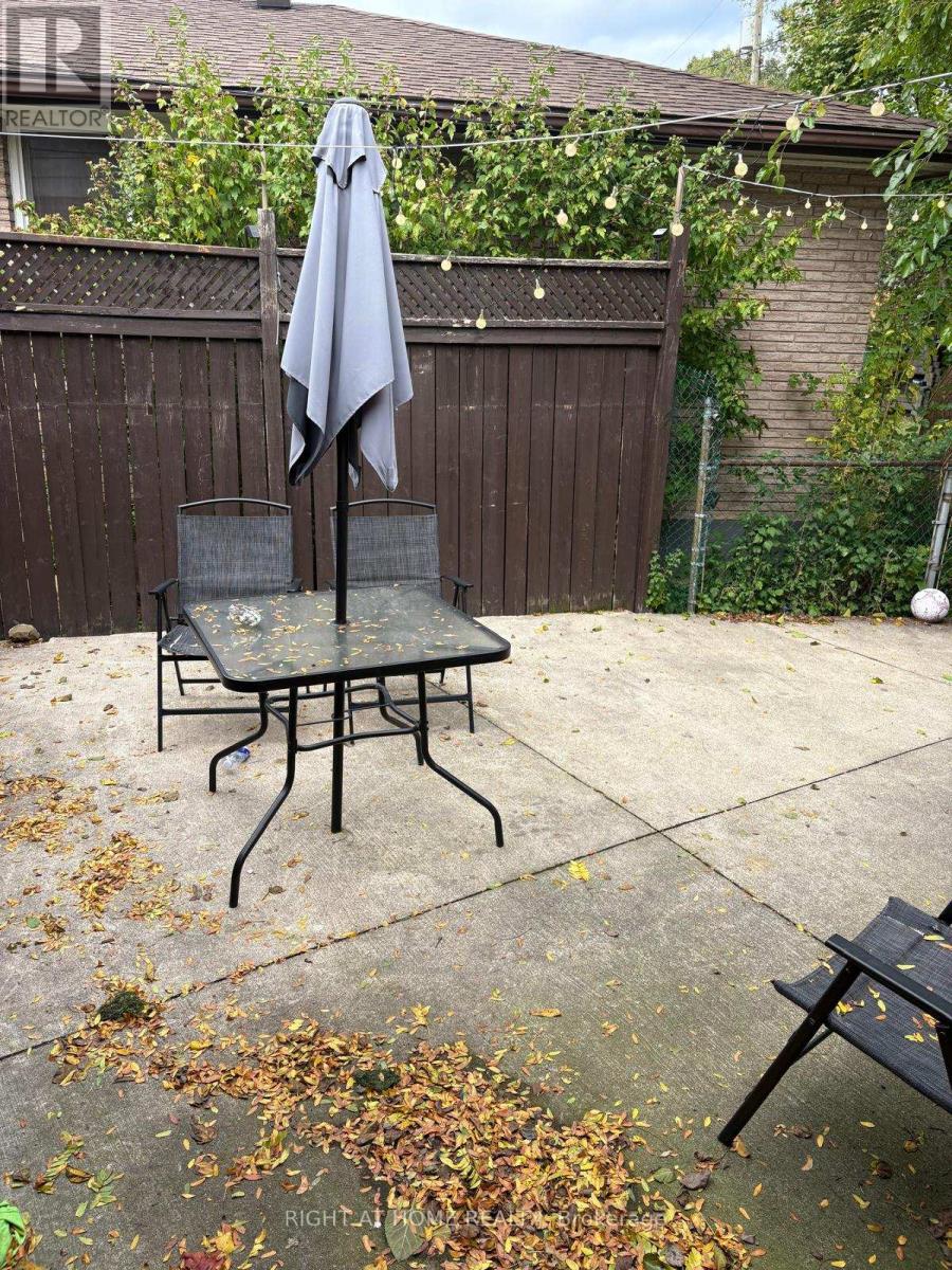 385 Montmorency Drive E, Hamilton, Ontario  L8K 5H5 - Photo 17 - X12482635