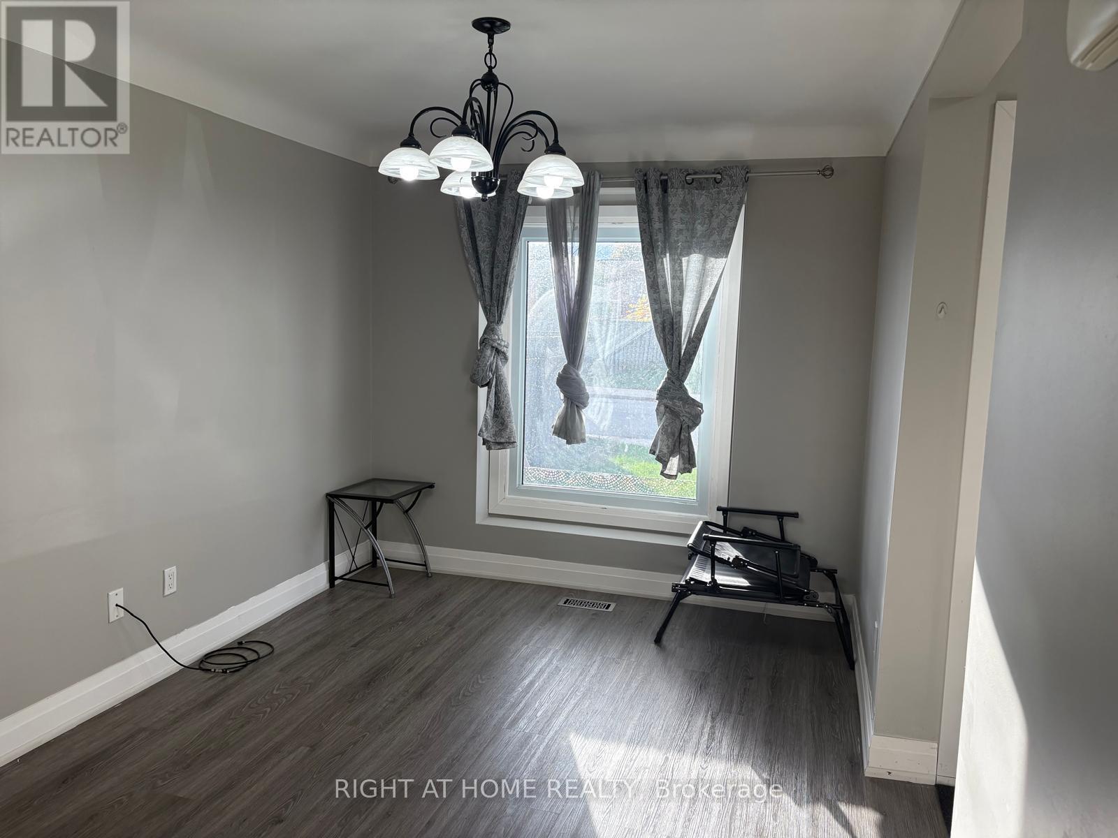 385 Montmorency Drive E, Hamilton, Ontario  L8K 5H5 - Photo 4 - X12482635