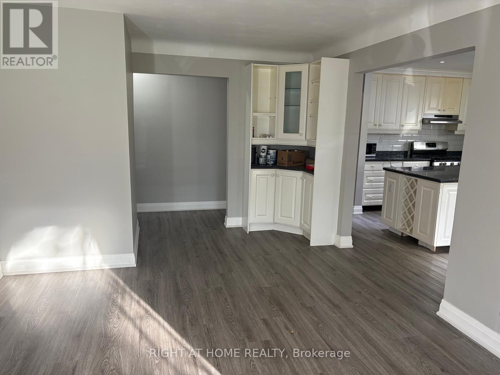 385 Montmorency Drive E, Hamilton, Ontario  L8K 5H5 - Photo 7 - X12482635