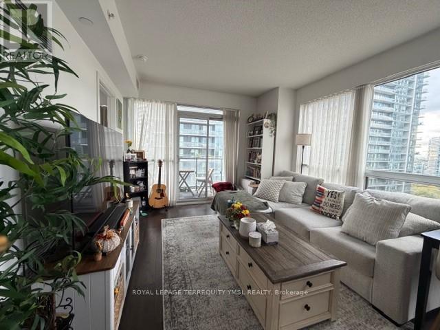2204 - 2200 Lakeshore Boulevard W, Toronto (Mimico), Ontario  M8V 1A4 - Photo 12 - W12482299
