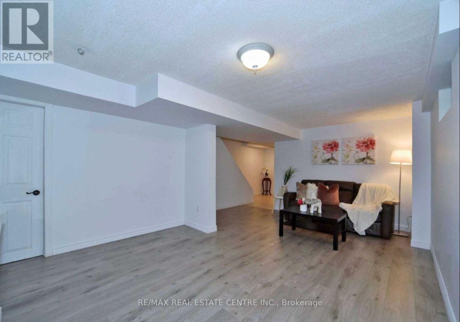 25 Ivanic Court, Whitby, Ontario  L1N 6E3 - Photo 10 - E12482672