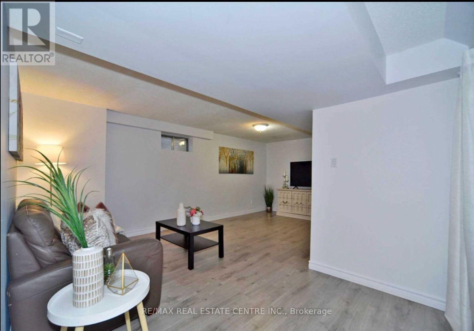 25 Ivanic Court, Whitby, Ontario  L1N 6E3 - Photo 11 - E12482672