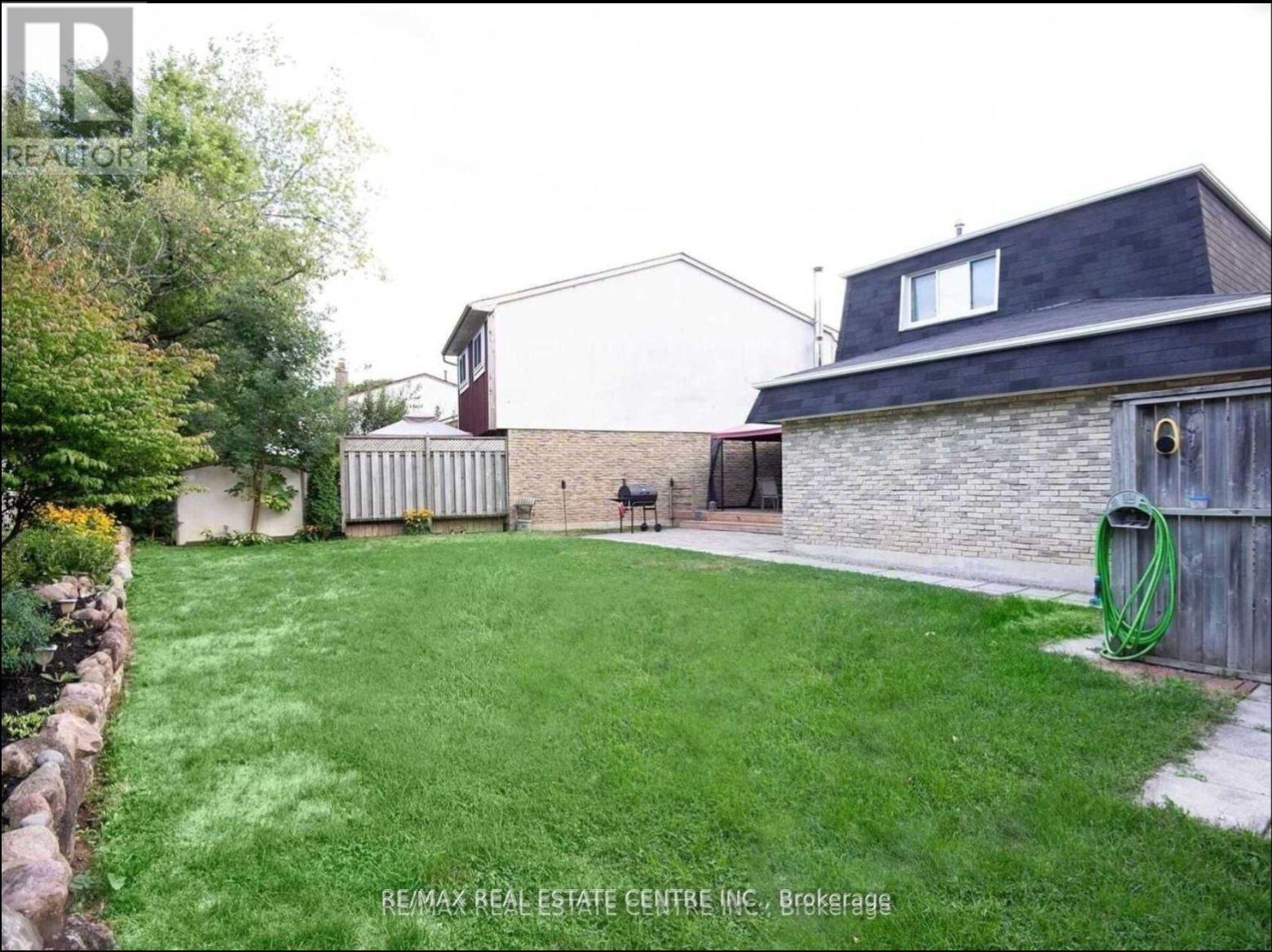 25 Ivanic Court, Whitby, Ontario  L1N 6E3 - Photo 7 - E12482672