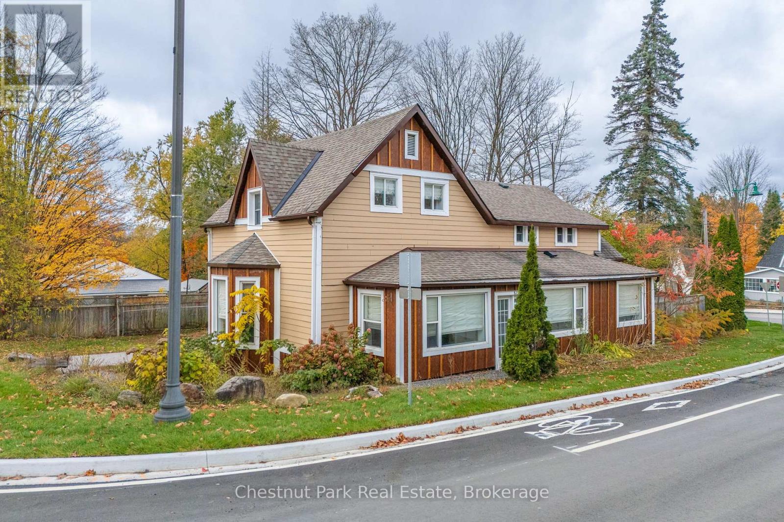 615 Bay Street, Gravenhurst, Ontario  P1P 1G8 - Photo 39 - X12397389