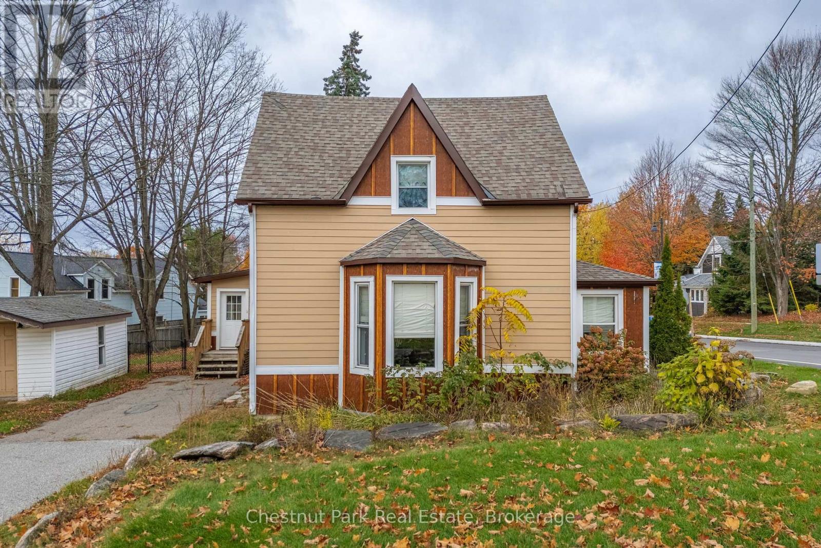 615 Bay Street, Gravenhurst, Ontario  P1P 1G8 - Photo 38 - X12397389