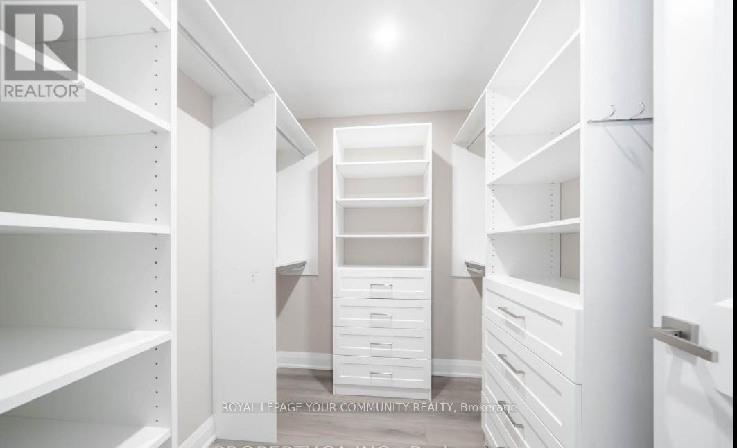 216w - 10 Gatineau Drive, Vaughan, Ontario  L4J 0L2 - Photo 11 - N12482673