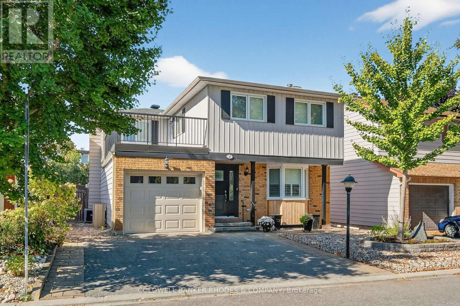 8 CONFEDERATION PRIVATE, Ottawa, Ontario