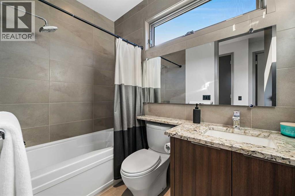 2702 28 Avenue Sw, Calgary, Alberta  T3E 2B1 - Photo 33 - A2264953