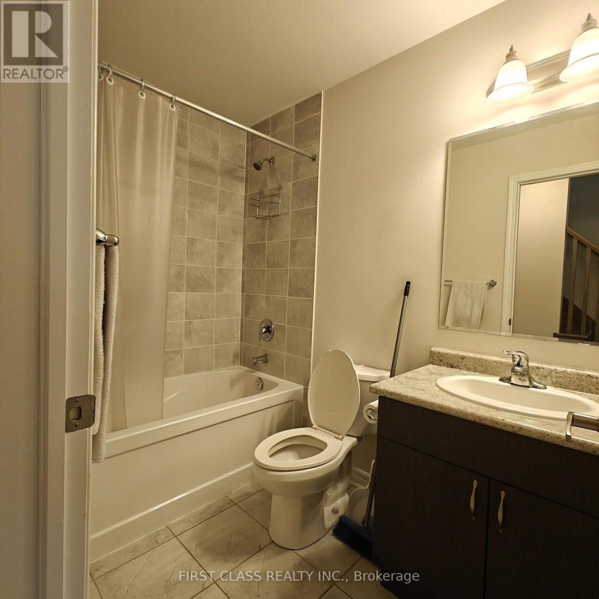 11 Tight Court, Milton, Ontario  L9T 8S3 - Photo 28 - W12482662