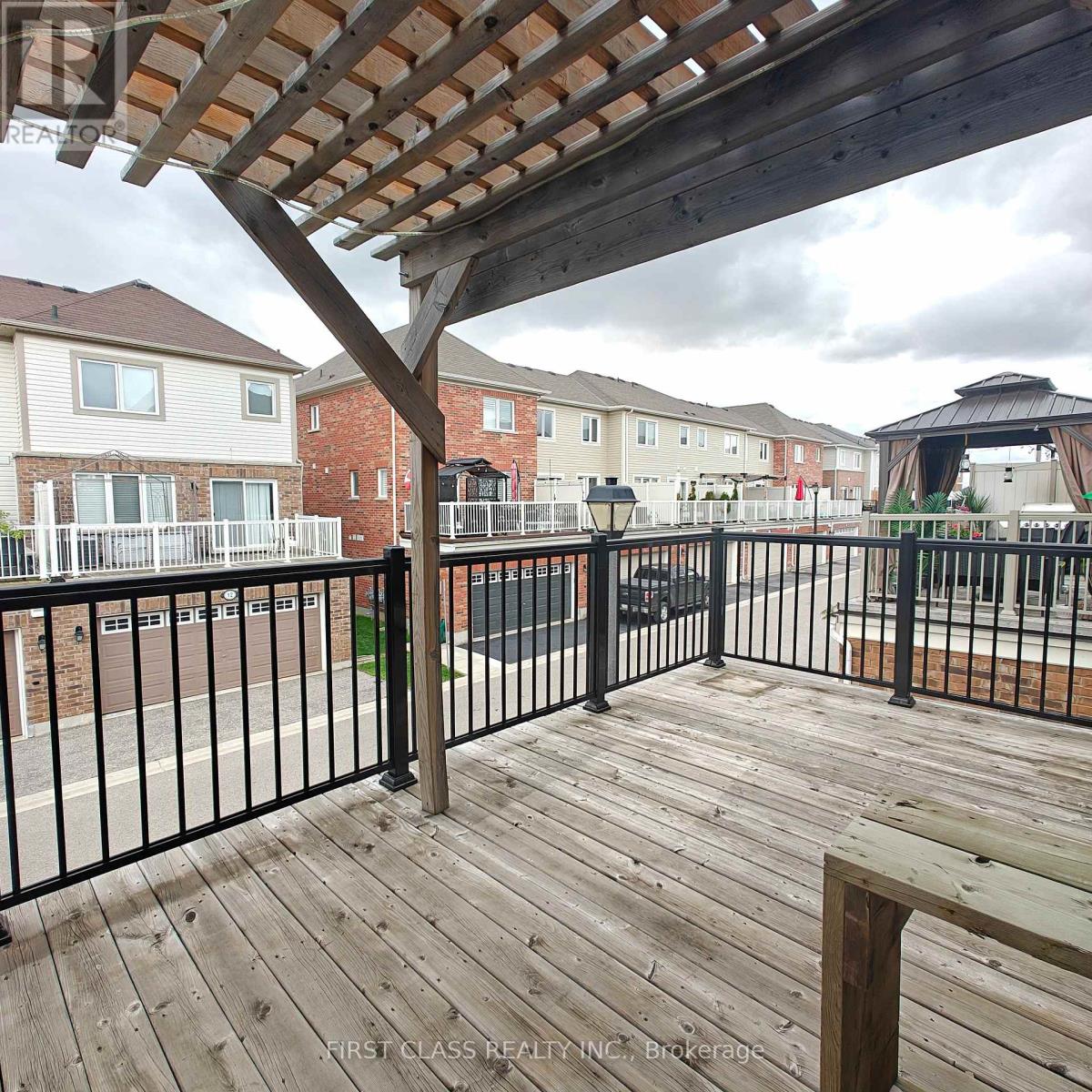 11 Tight Court, Milton, Ontario  L9T 8S3 - Photo 39 - W12482662