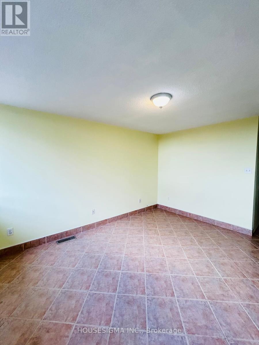 314 - 1300 Marlborough Court, Oakville, Ontario  L6H 2S2 - Photo 16 - W12482666