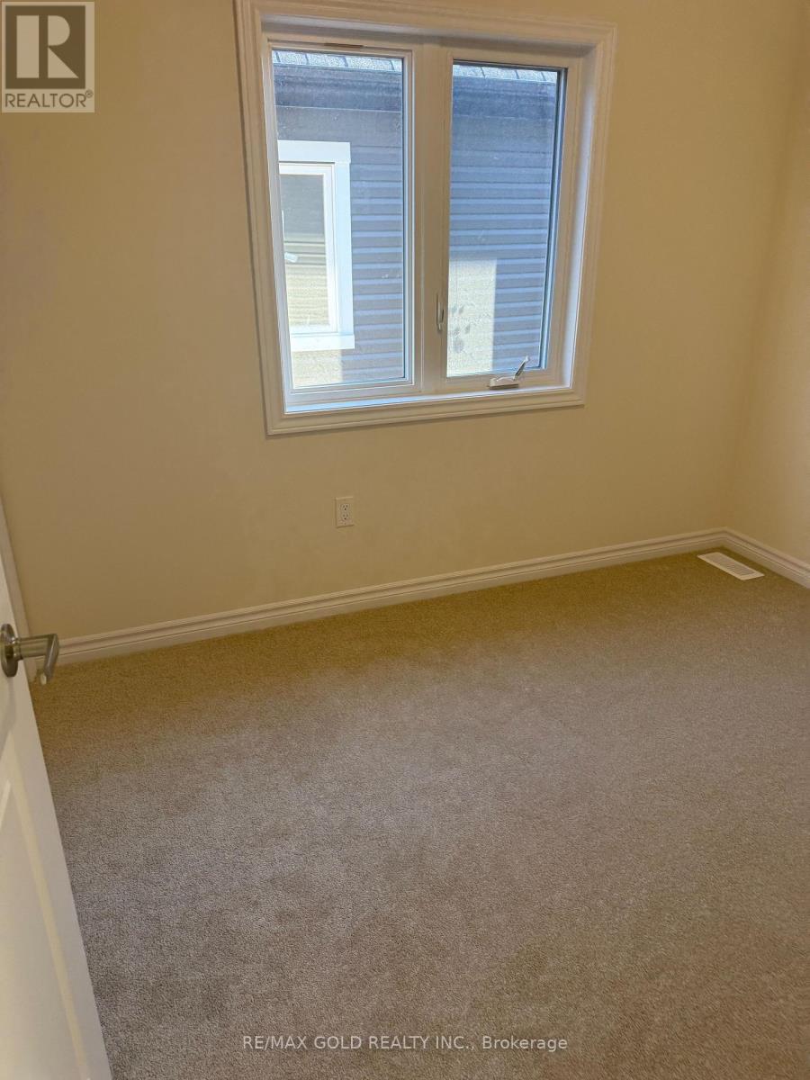185 Gear Avenue, Erin, Ontario  N0B 1T0 - Photo 9 - X12482661