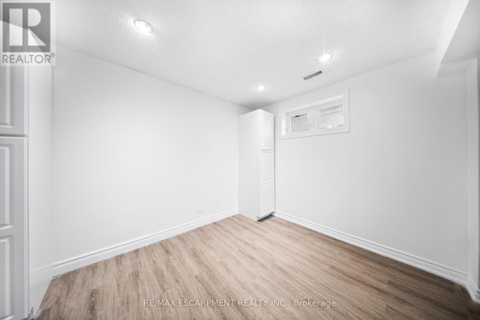 665 Kipling Avenue, Toronto, Ontario  M8Z 5G2 - Photo 32 - W12364462