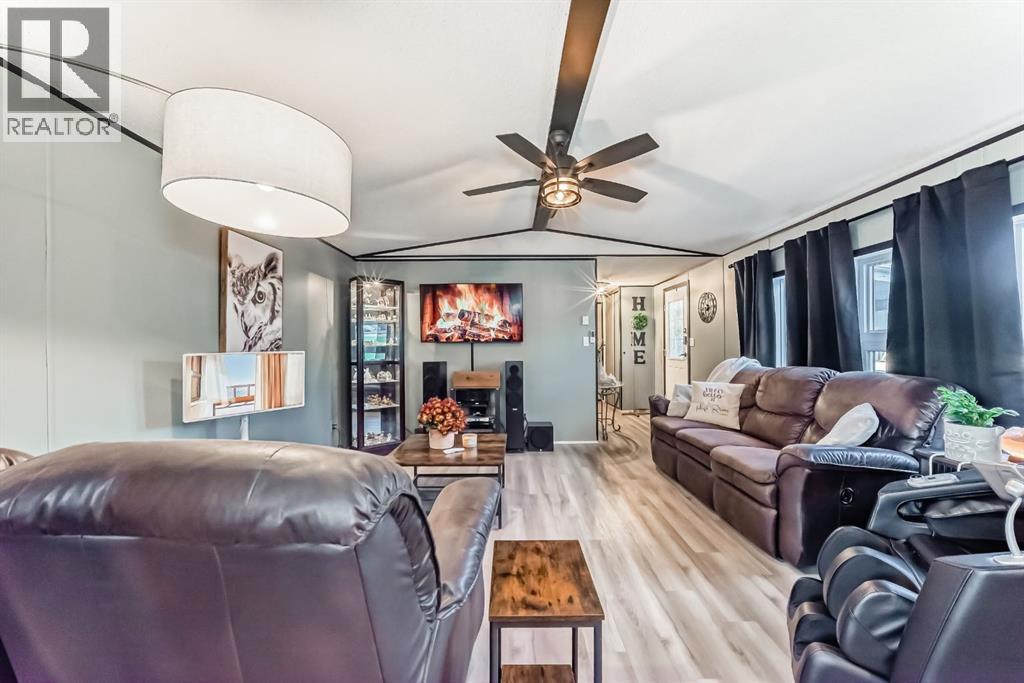 119 Home Bay Se, High River, Alberta  T1V 1J8 - Photo 8 - A2265436