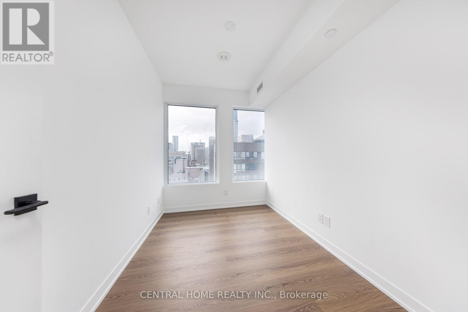 1906 - 319 Jarvis Street, Toronto, Ontario  M5B 0C8 - Photo 12 - C12482680