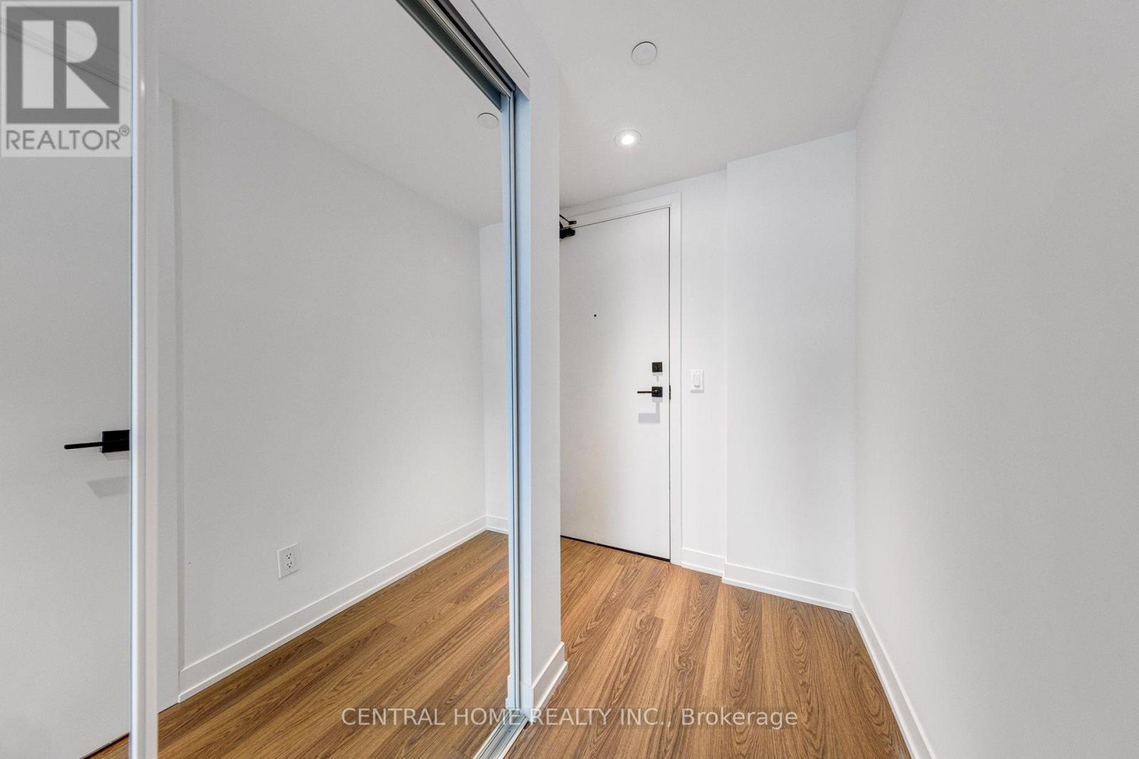 1906 - 319 Jarvis Street, Toronto, Ontario  M5B 0C8 - Photo 15 - C12482680