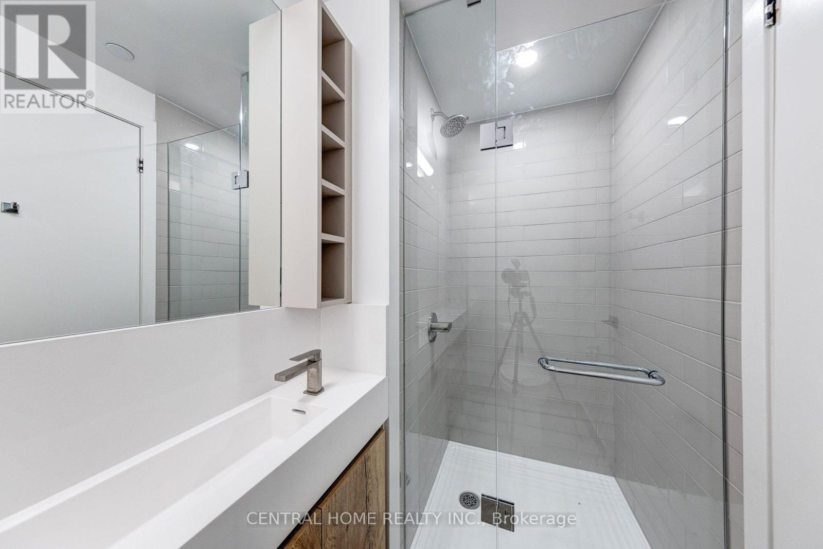 1906 - 319 Jarvis Street, Toronto, Ontario  M5B 0C8 - Photo 16 - C12482680