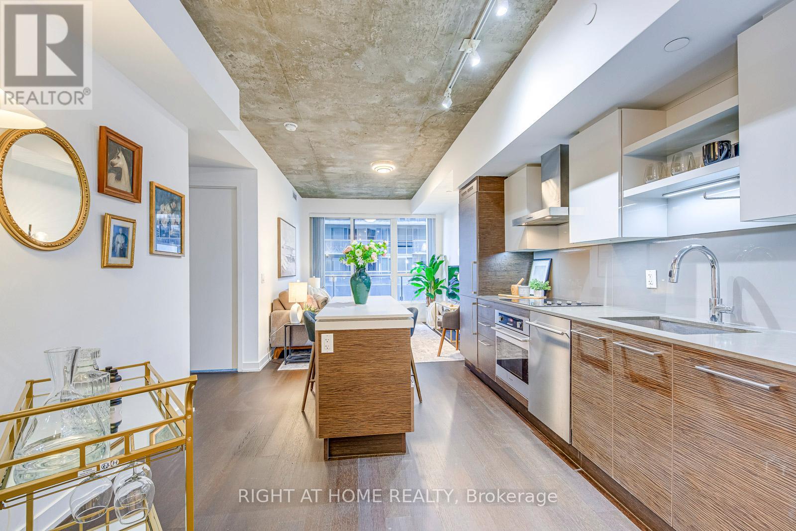 748 - 1030 KING STREET W, Toronto, Ontario