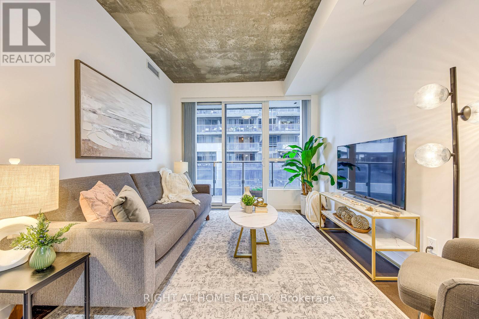 748 - 1030 King Street W, Toronto, Ontario  M6K 0B4 - Photo 3 - C12482691