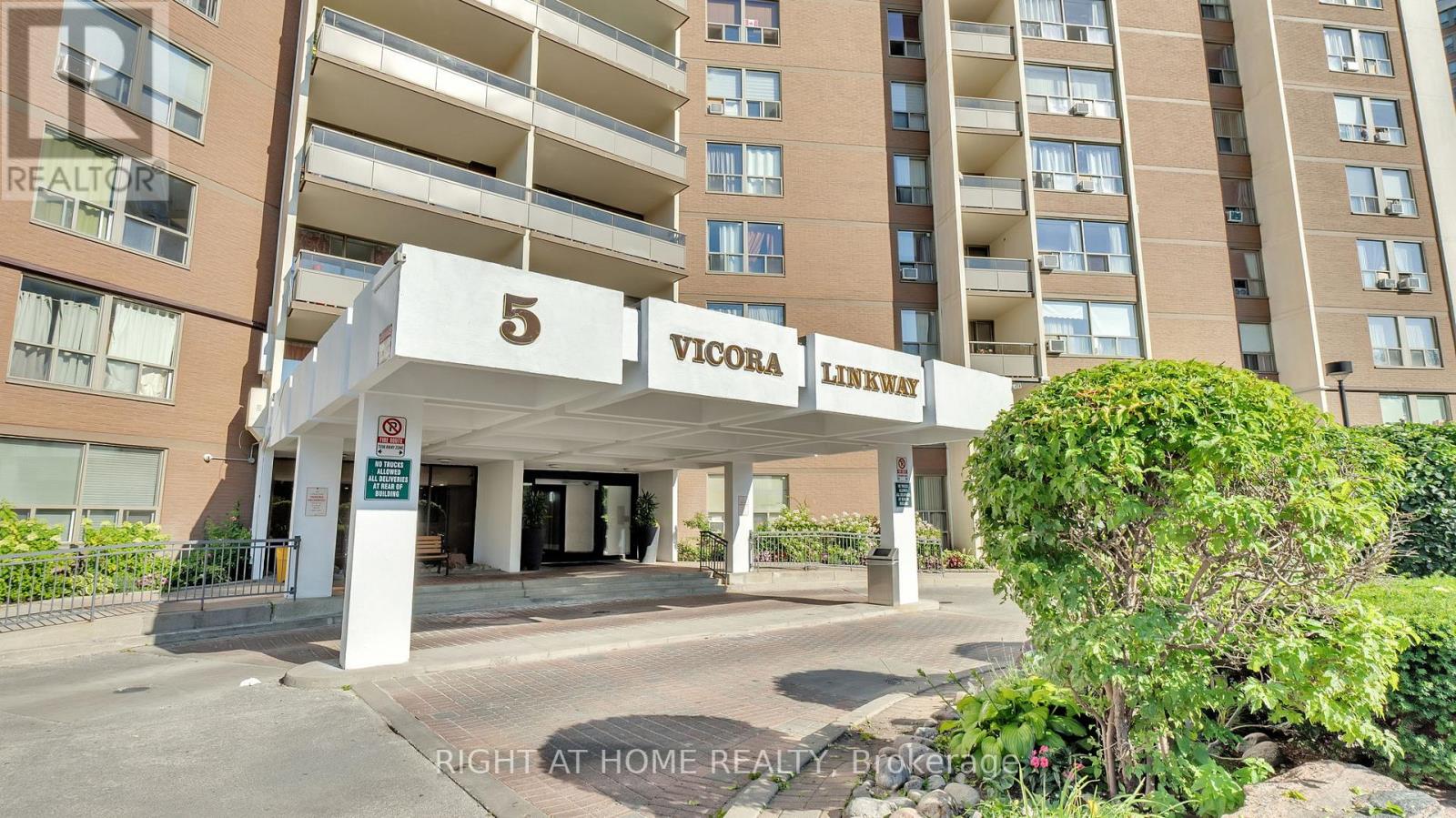 505 - 5 Vicora Linkway Way, Toronto, Ontario  M3C 1A5 - Photo 2 - C12482336