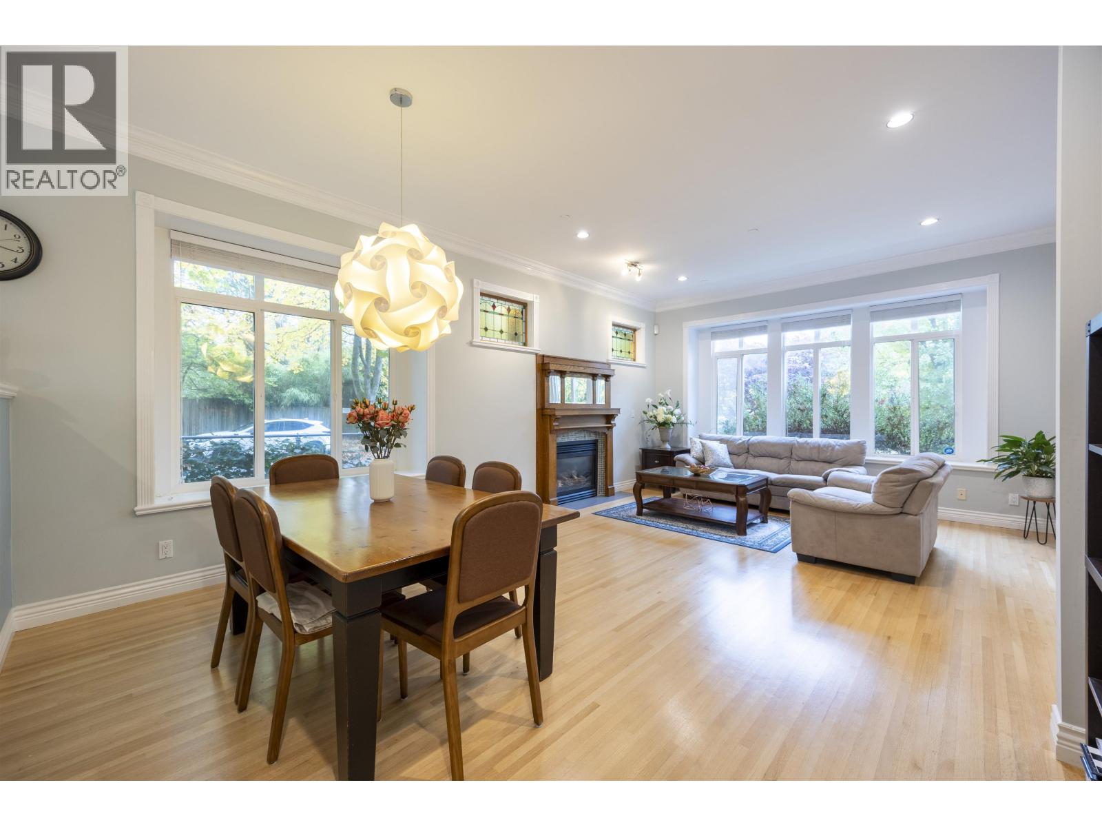 4203 W 14th Avenue, Vancouver, British Columbia  V6R 2X7 - Photo 2 - R3060118