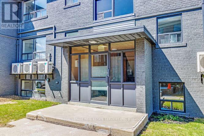 6 - 2622 Keele Street, Toronto, Ontario  M6L 2P1 - Photo 10 - W12482674