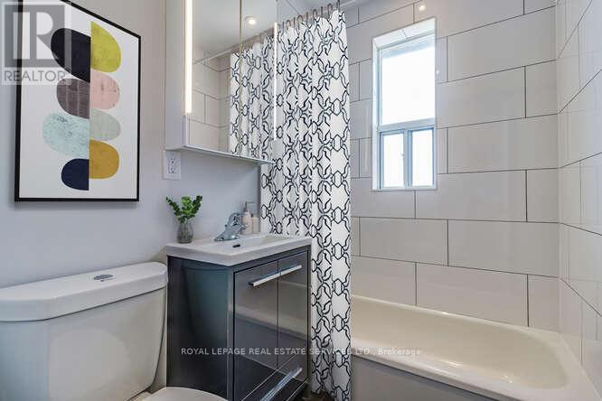 6 - 2622 Keele Street, Toronto, Ontario  M6L 2P1 - Photo 8 - W12482674