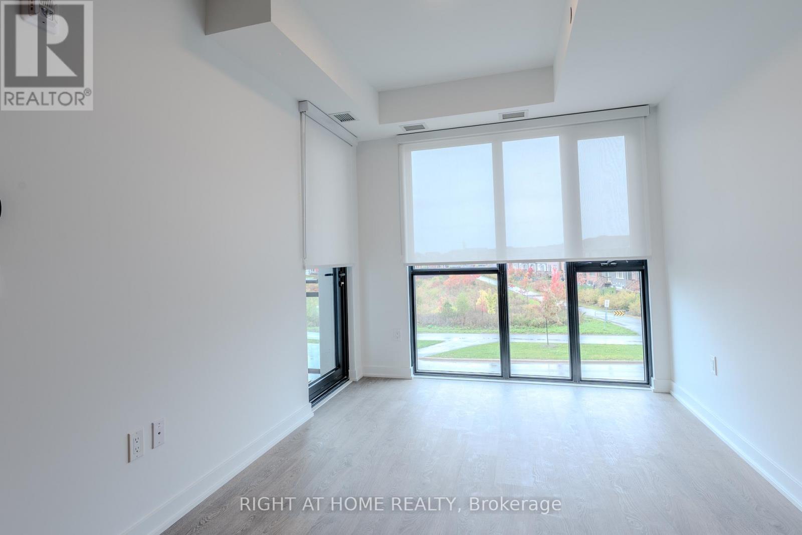 215 - 720 Whitlock Avenue, Milton, Ontario  L9E 2B5 - Photo 12 - W12482676