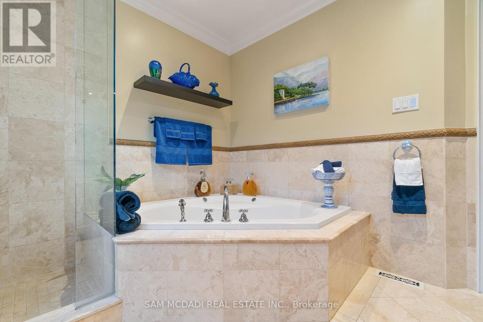 1522 Glenhill Crescent, Mississauga, Ontario  L5H 3C5 - Photo 17 - W12482685