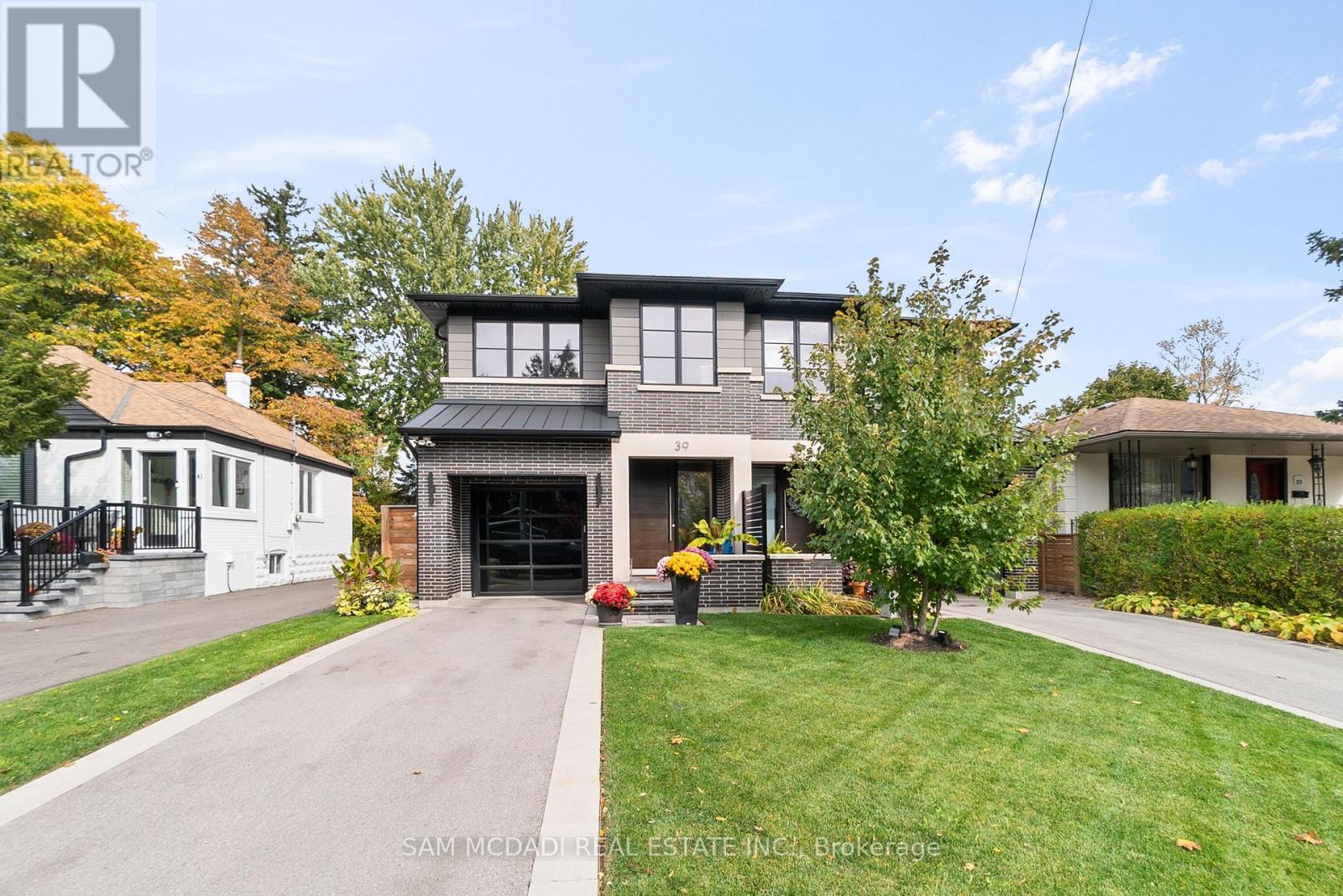 39 OAKWOOD AVENUE N, Mississauga, Ontario
