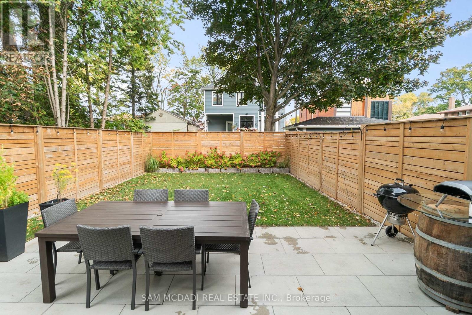 39 Oakwood Avenue N, Mississauga, Ontario  L5G 3L8 - Photo 43 - W12482689