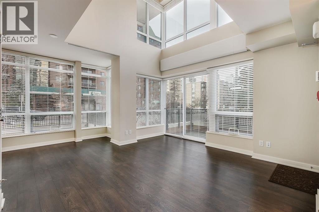 638 14 Avenue Sw, Calgary, Alberta  T2R 0m8 - Photo 3 - A2264680