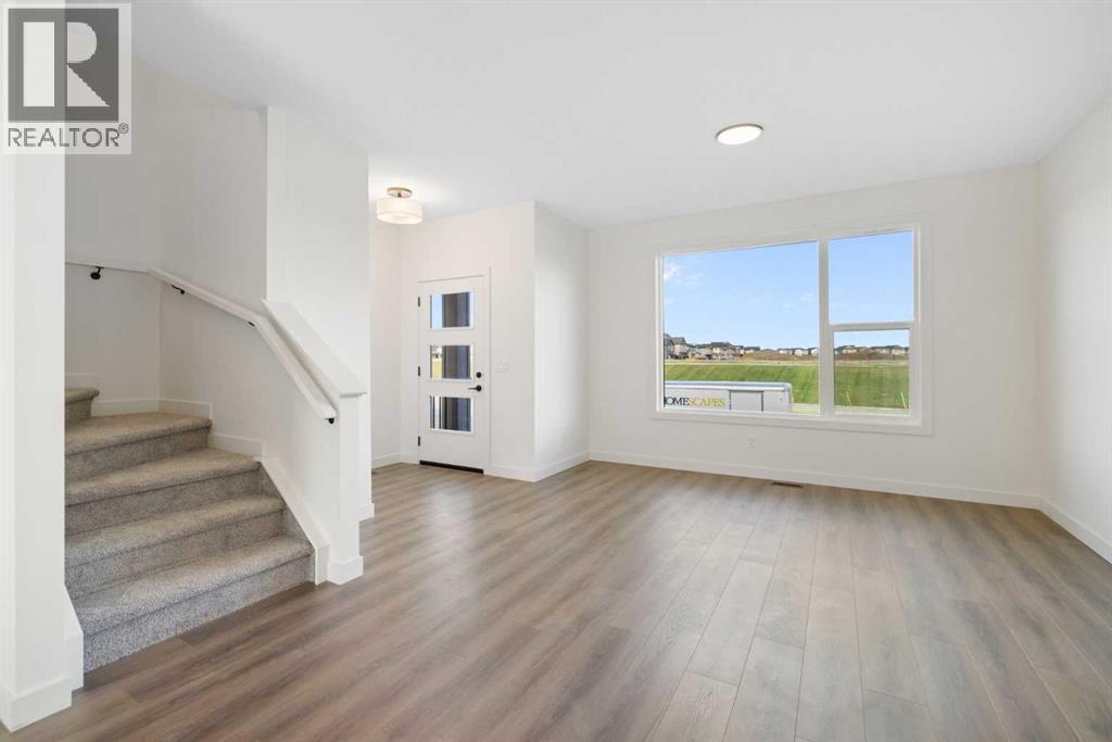 215 Belvedere Avenue Se, Calgary, Alberta  T2A 8A1 - Photo 12 - A2265805