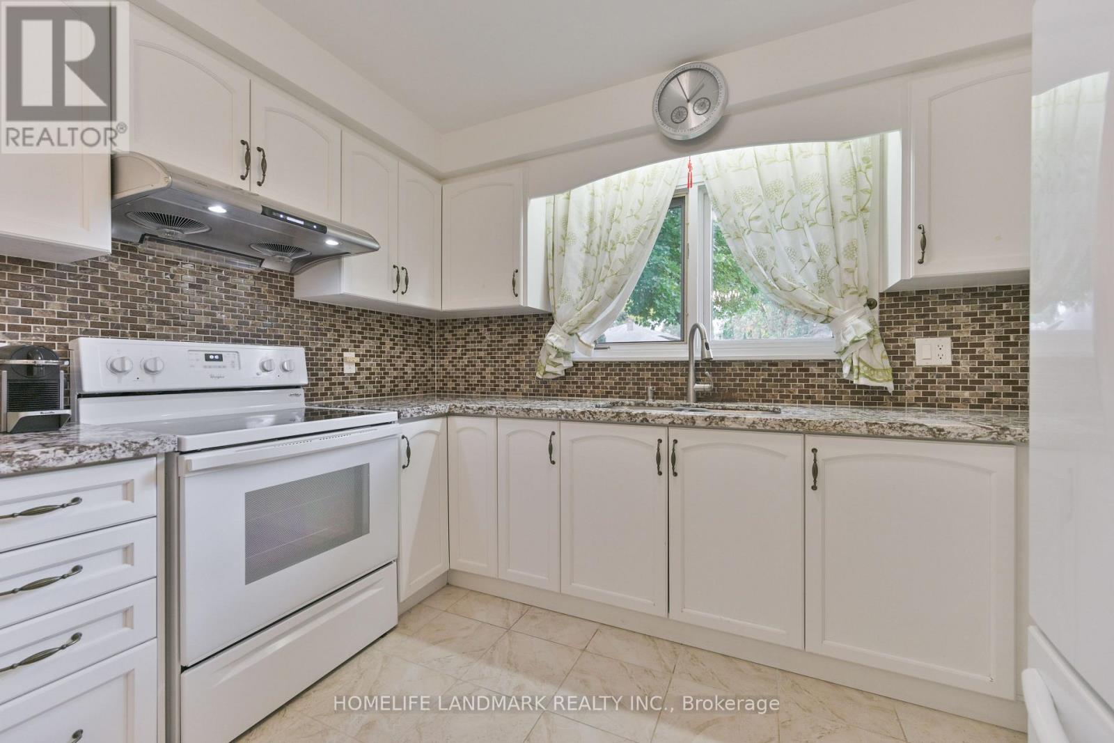 144 Clansman Boulevard, Toronto, Ontario  M2H 1Y1 - Photo 12 - C12482698