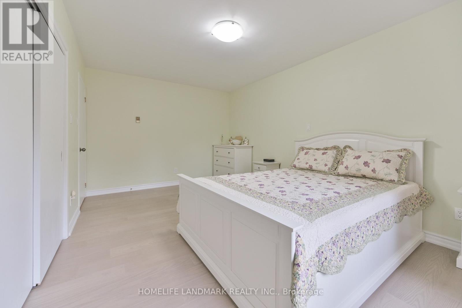 144 Clansman Boulevard, Toronto, Ontario  M2H 1Y1 - Photo 17 - C12482698