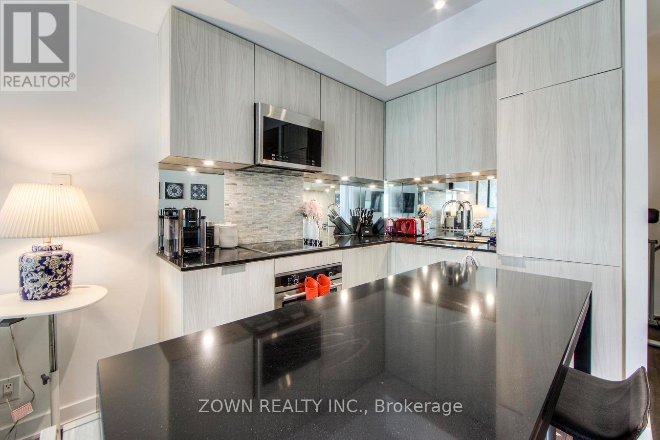 1410 - 609 Avenue Road, Toronto, Ontario  M4V 0B1 - Photo 9 - C12482704