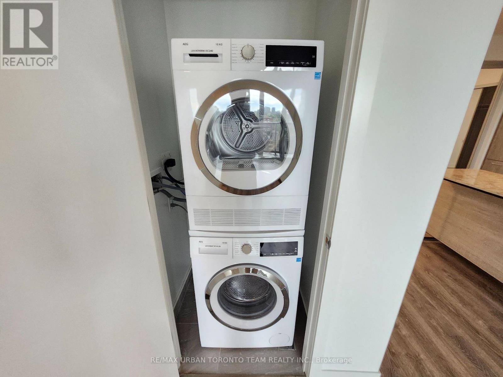 2805 - 771 Yonge Street, Toronto, Ontario  M4W 2G4 - Photo 11 - C12482707