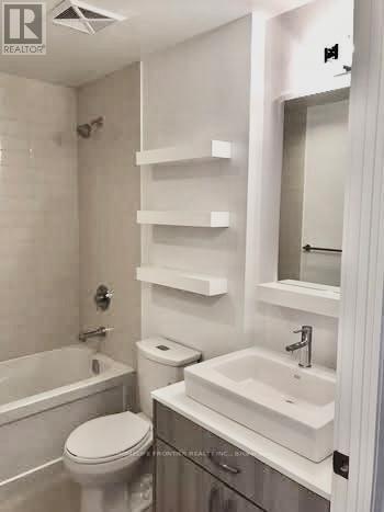 402ne - 9205 Yonge Street Sw, Richmond Hill, Ontario  L4C 1E2 - Photo 8 - N12480293