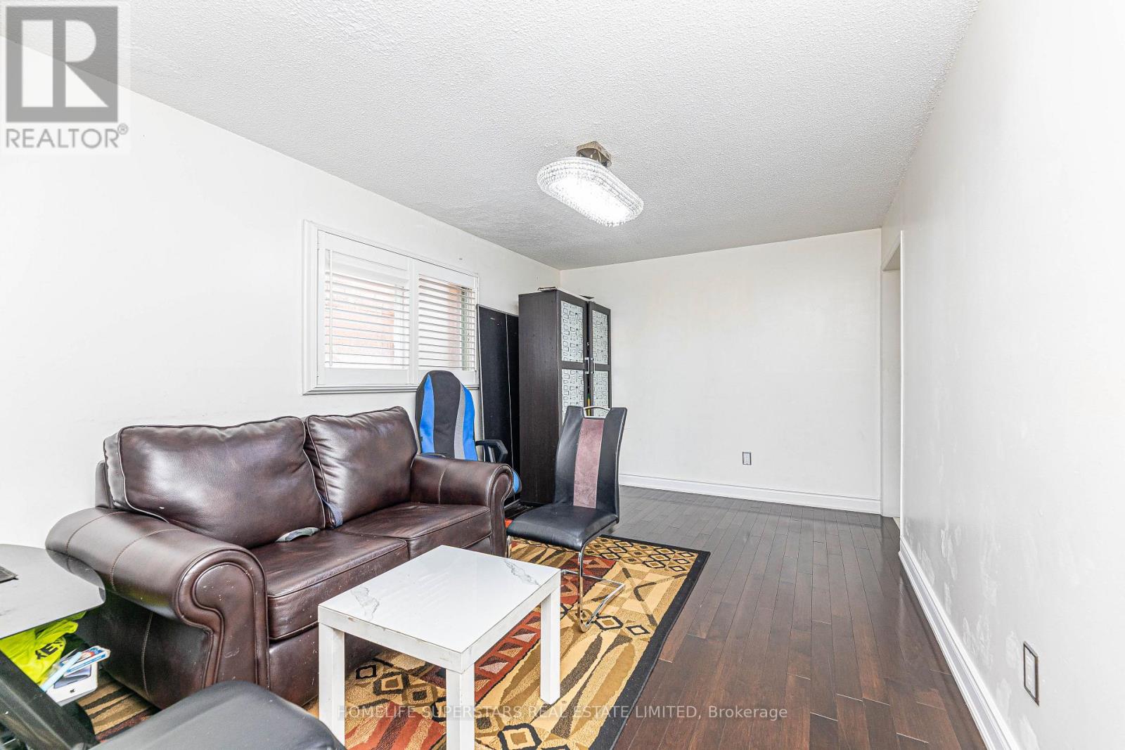 45 Woodlot Crescent, Toronto, Ontario  M9W 6T2 - Photo 11 - W12477471