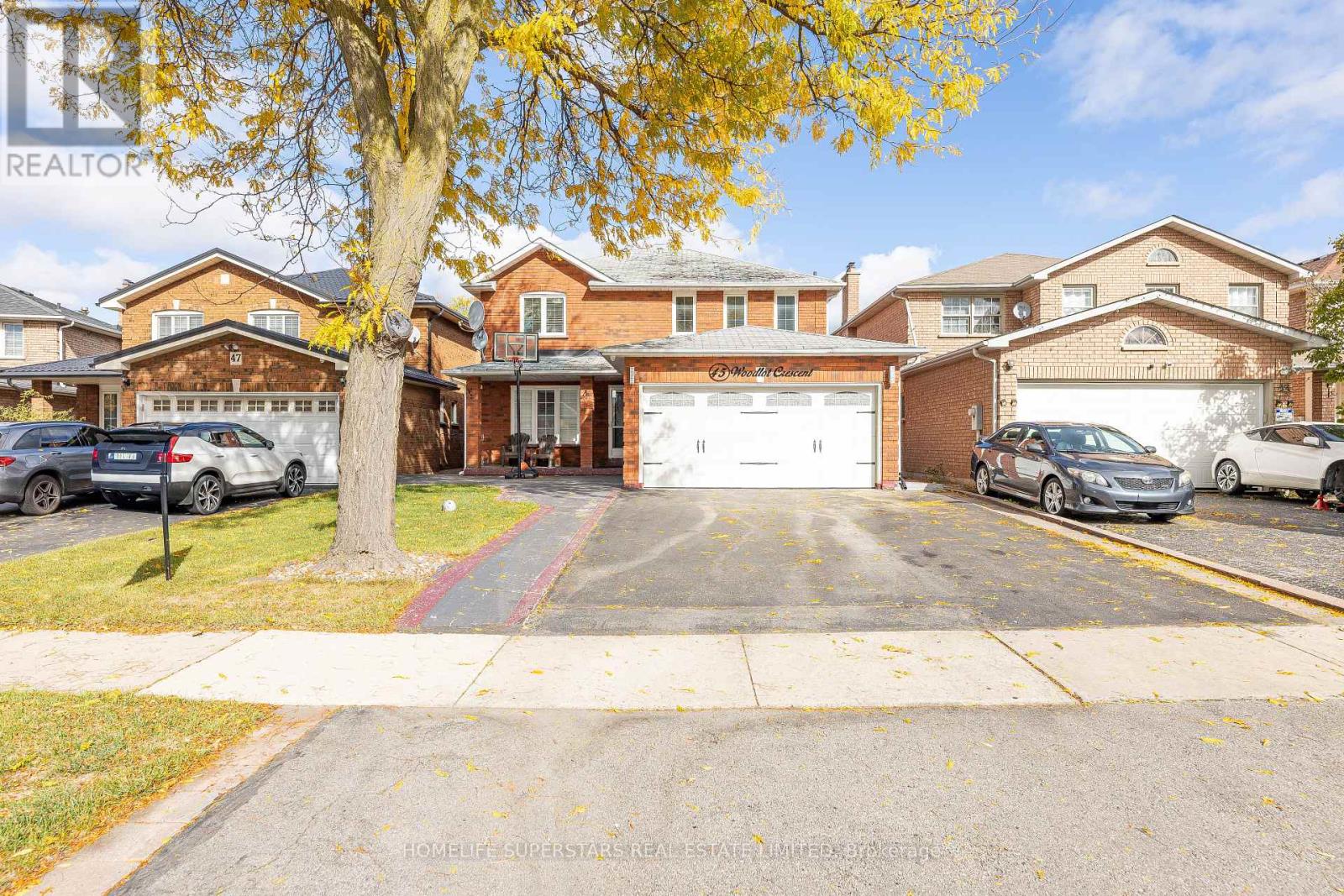 45 Woodlot Crescent, Toronto, Ontario  M9W 6T2 - Photo 3 - W12477471
