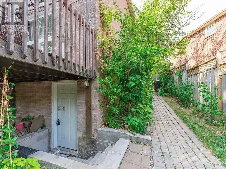 Unknown Address, ,     - Photo 2 - W12482705