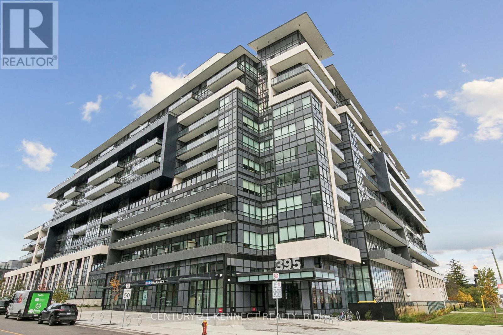 628 - 395 DUNDAS STREET W, Oakville, Ontario