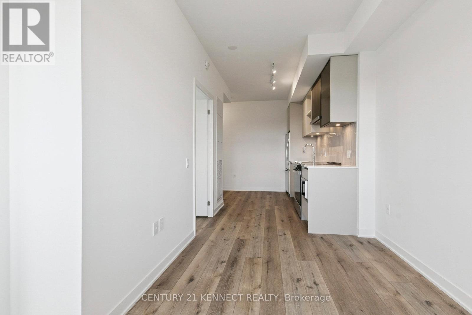 628 - 395 Dundas Street W, Oakville, Ontario  L6M 5R8 - Photo 11 - W12482706