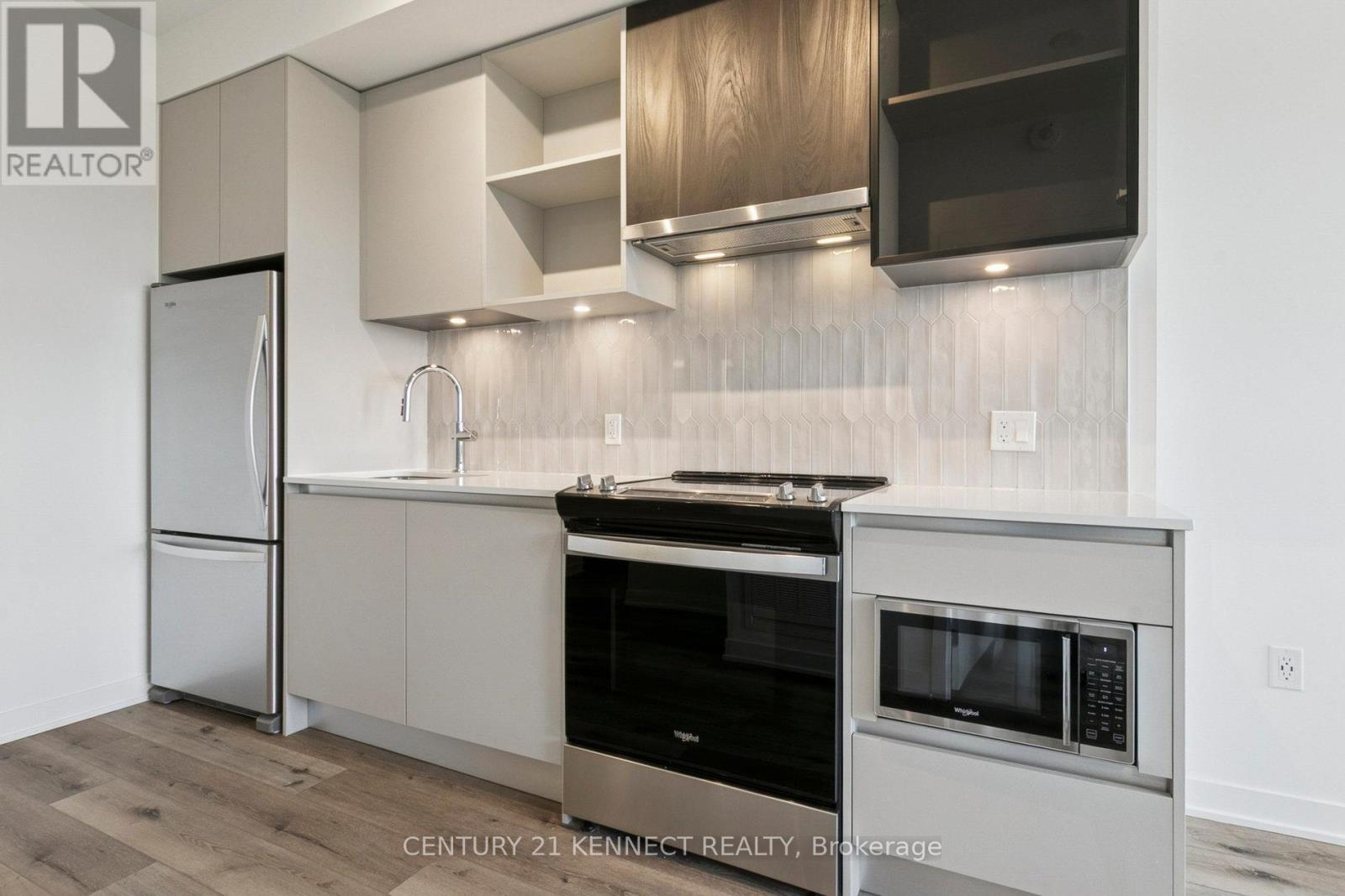 628 - 395 Dundas Street W, Oakville, Ontario  L6M 5R8 - Photo 16 - W12482706