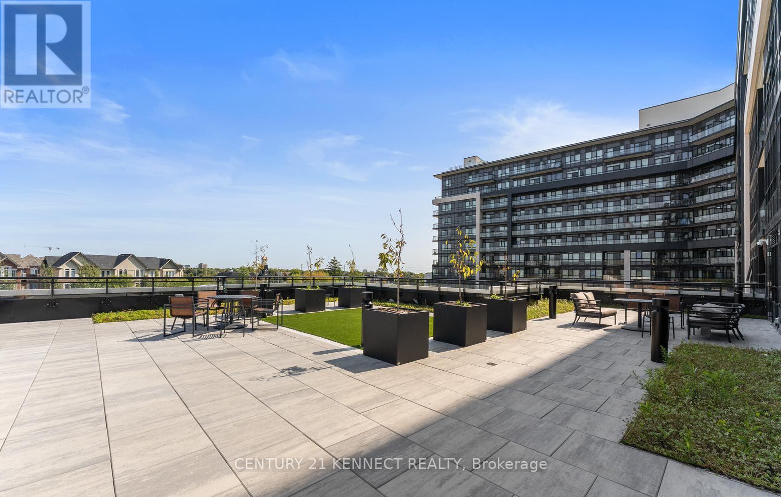 628 - 395 Dundas Street W, Oakville, Ontario  L6M 5R8 - Photo 27 - W12482706