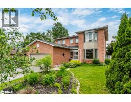 26 KENNY Crescent, Barrie, Ontario