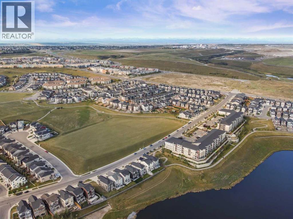 490 Sherwood Boulevard Nw, Calgary, Alberta  t3r 0y6 - Photo 7 - A2255016