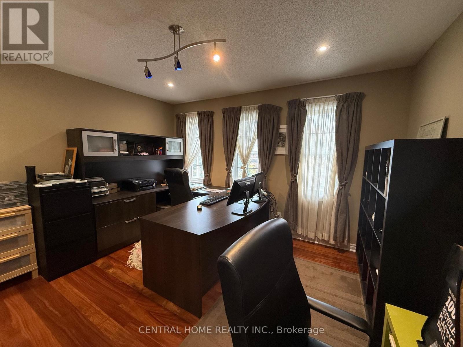 Main Floor - 89 Old Colony Road, Richmond Hill, Ontario  L4E 3X2 - Photo 18 - N12481816