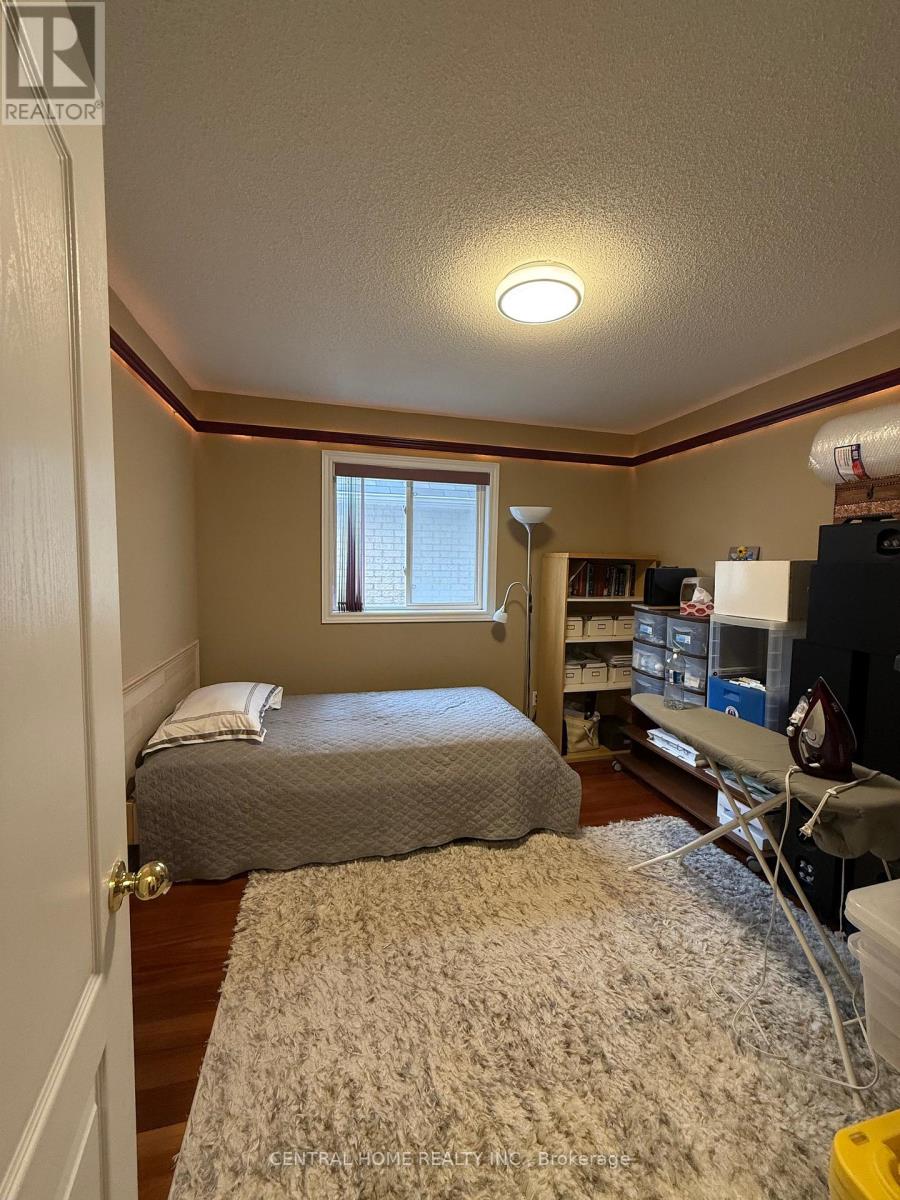 Main Floor - 89 Old Colony Road, Richmond Hill, Ontario  L4E 3X2 - Photo 16 - N12481816